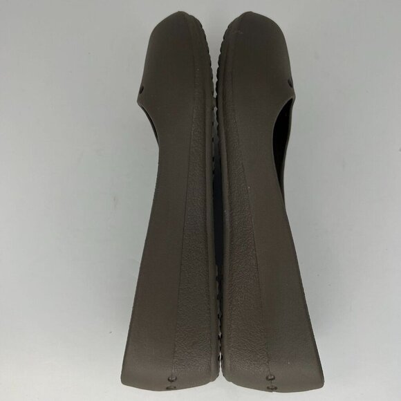 Crocs Women's Brown Breathable Solid Comfort Slip On Size 7 Rubber Flats - Picture 6 of 9